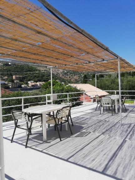Dimitrakis Apartments Kassiopi Exterior foto