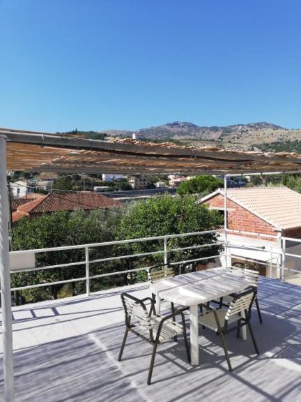 Dimitrakis Apartments Kassiopi Exterior foto