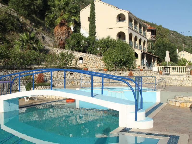 Dimitrakis Apartments Kassiopi Exterior foto